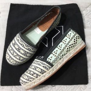 Cobra Society Shoes 37 (6 1/2) New in Packaging